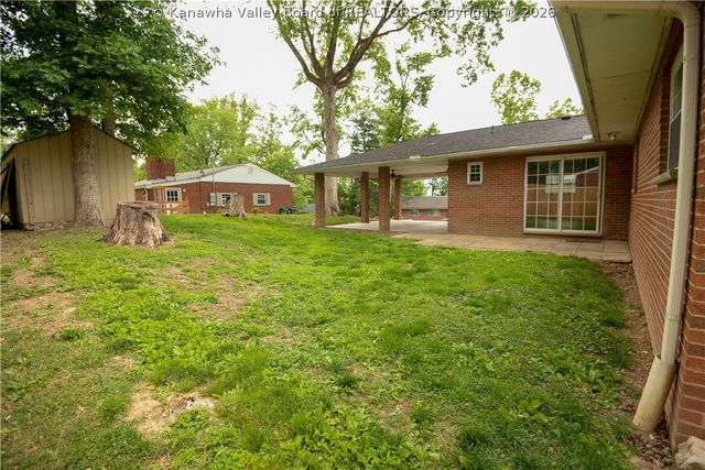 941 S Walnut Street, St Albans, WV 25177