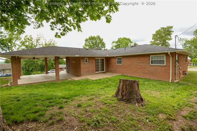 941 S Walnut Street, St Albans, WV 25177