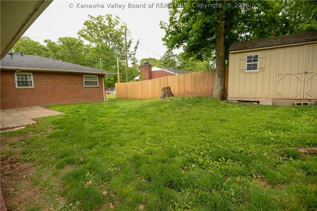 941 S Walnut Street, St Albans, WV 25177