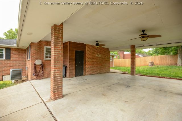 941 S Walnut Street, St Albans, WV 25177