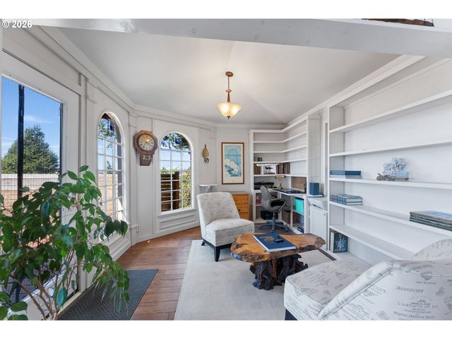 15870 PELICAN BAY Dr, Brookings, OR 97415