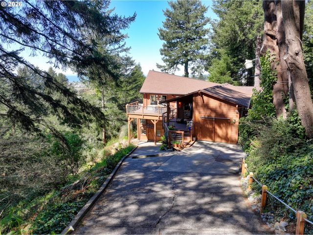 15870 PELICAN BAY Dr, Brookings, OR 97415