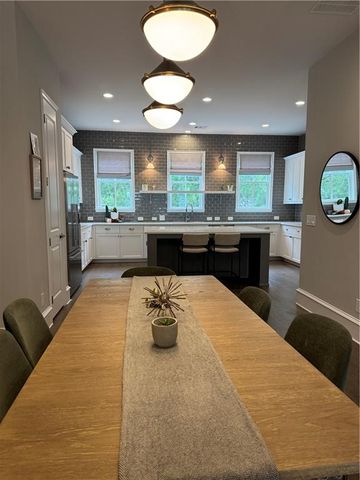 3471 Landen Pine Court NE, Atlanta, GA 30305
