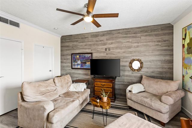 921 Marine Drive 340, Galveston, TX 77550