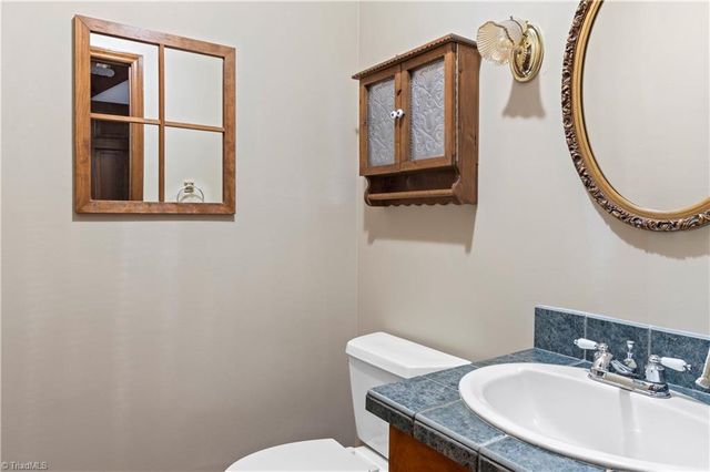 499 Reigate Drive, Kernersville, NC 27284