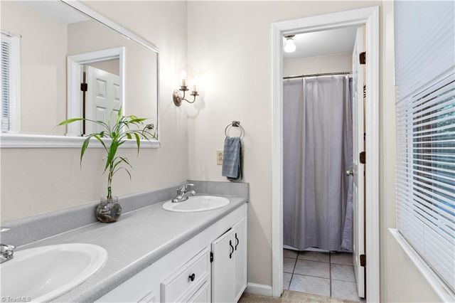 499 Reigate Drive, Kernersville, NC 27284
