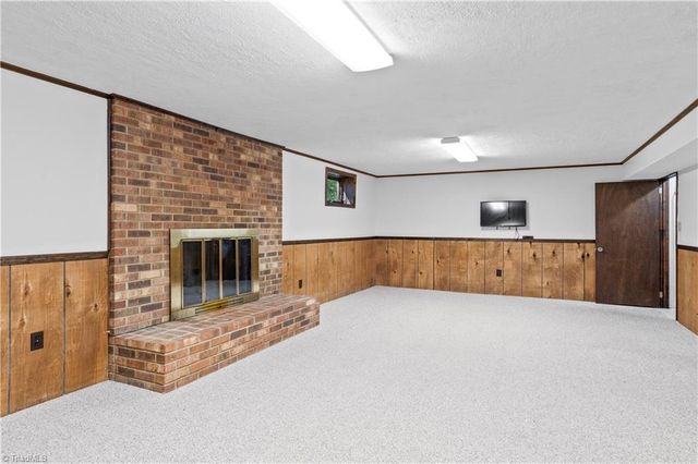 499 Reigate Drive, Kernersville, NC 27284