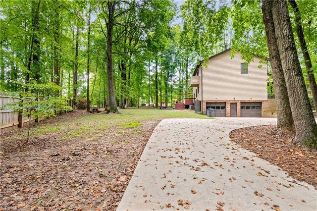 499 Reigate Drive, Kernersville, NC 27284