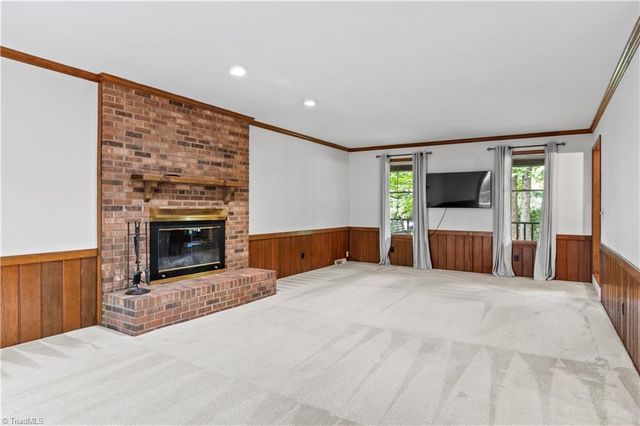 499 Reigate Drive, Kernersville, NC 27284