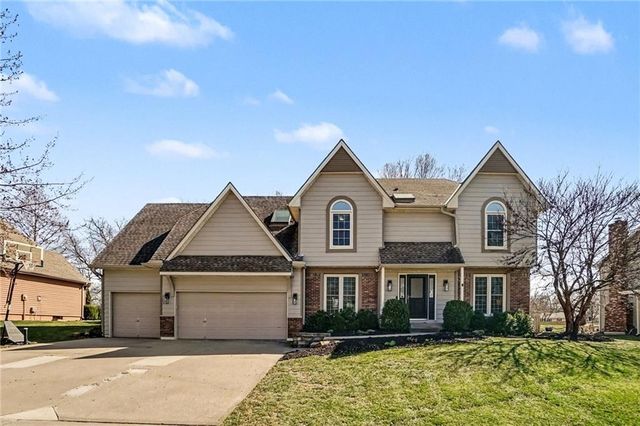 1611 NE 100th Court, Kansas City, MO 64155