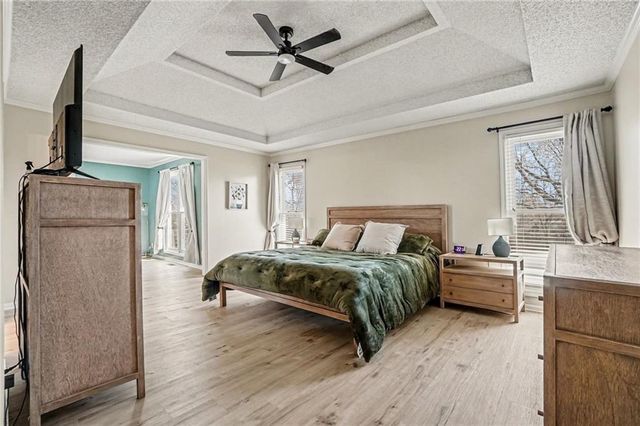 1611 NE 100th Court, Kansas City, MO 64155