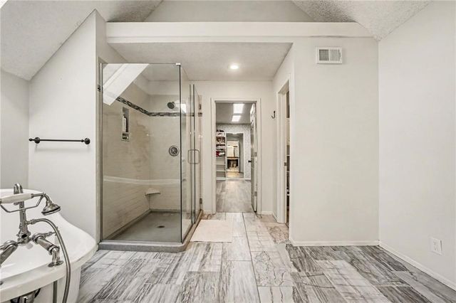 1611 NE 100th Court, Kansas City, MO 64155