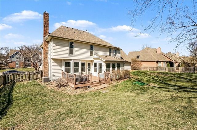 1611 NE 100th Court, Kansas City, MO 64155