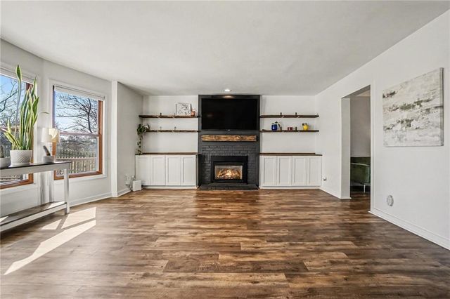 1611 NE 100th Court, Kansas City, MO 64155