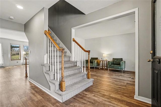 1611 NE 100th Court, Kansas City, MO 64155