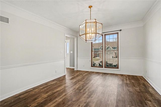 1611 NE 100th Court, Kansas City, MO 64155