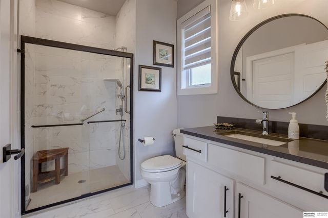 18244 Cheyenne Road, Omaha, NE 68136