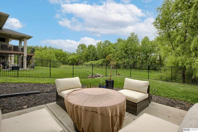 18244 Cheyenne Road, Omaha, NE 68136