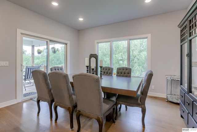 18244 Cheyenne Road, Omaha, NE 68136