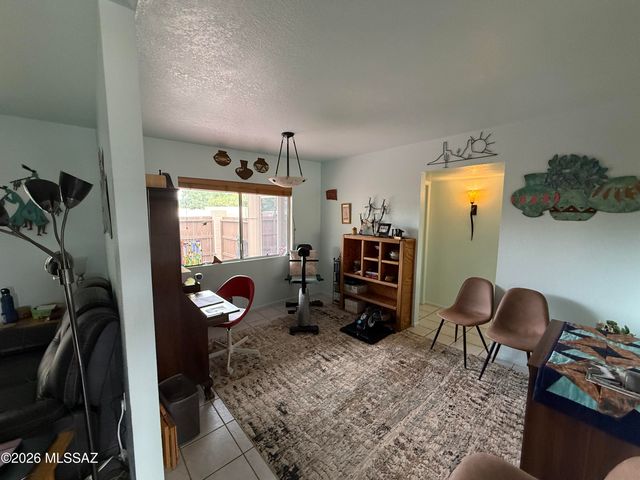 1981 N Camino Alicante, Tucson, AZ 85715