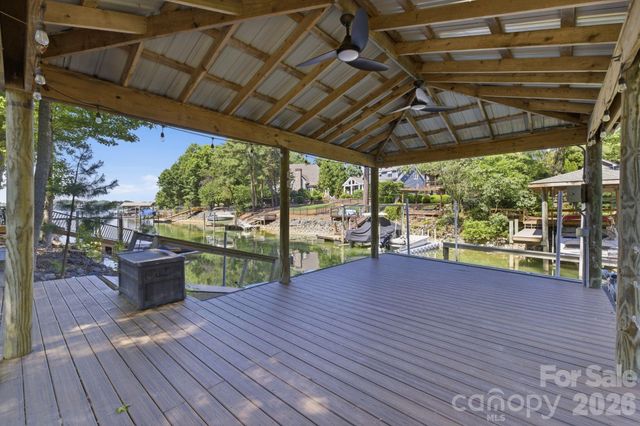 19624 Meta Road, Cornelius, NC 28031