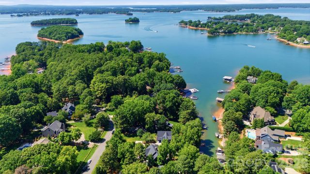 19624 Meta Road, Cornelius, NC 28031