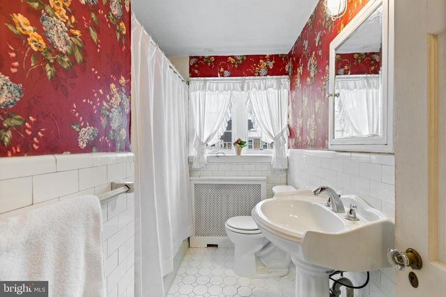 506 SPRING LN, Wyndmoor, PA 19038