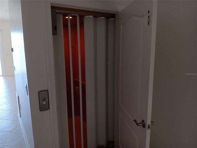 200 BRIGHTWATER DRIVE 1, Clearwater Beach, FL 33767