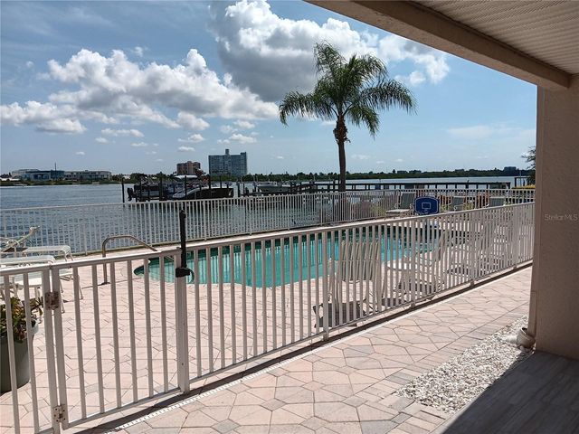 200 BRIGHTWATER DRIVE 1, Clearwater Beach, FL 33767