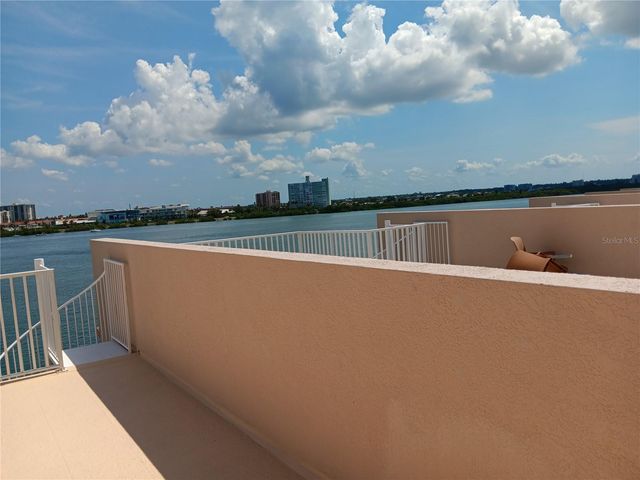 200 BRIGHTWATER DRIVE 1, Clearwater Beach, FL 33767