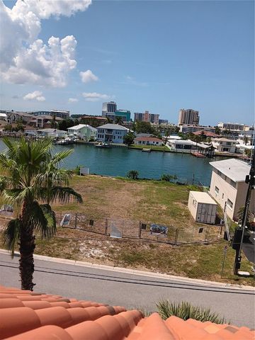 200 BRIGHTWATER DRIVE 1, Clearwater Beach, FL 33767