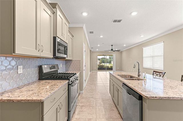 9818 SW 99TH LOOP, Ocala, FL 34481