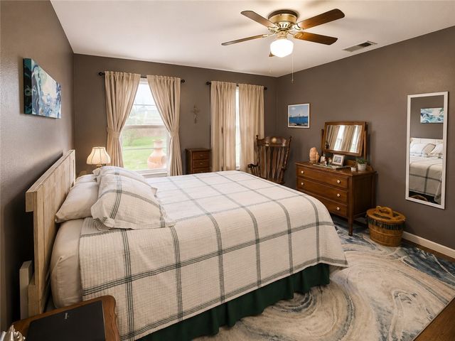 406 Bayview Blvd, Portland, TX 78374