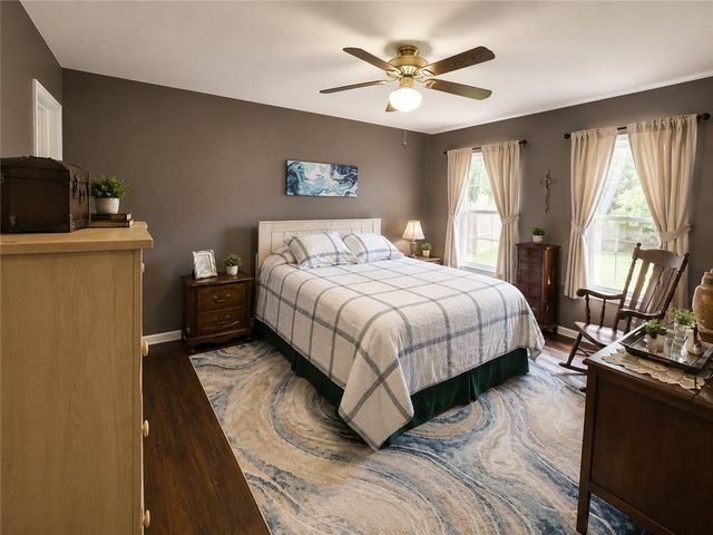 406 Bayview Blvd, Portland, TX 78374