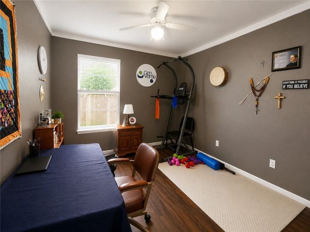 406 Bayview Blvd, Portland, TX 78374
