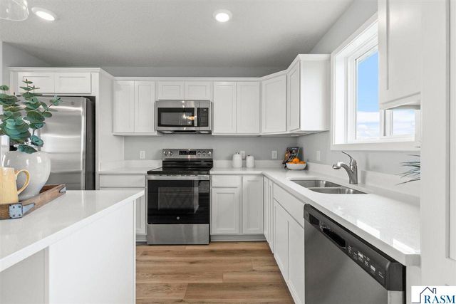 3113 Bassett Drive, Mankato, MN 56001