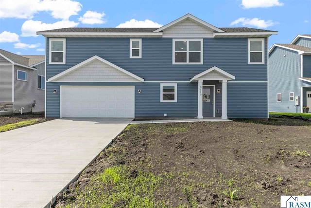3113 Bassett Drive, Mankato, MN 56001