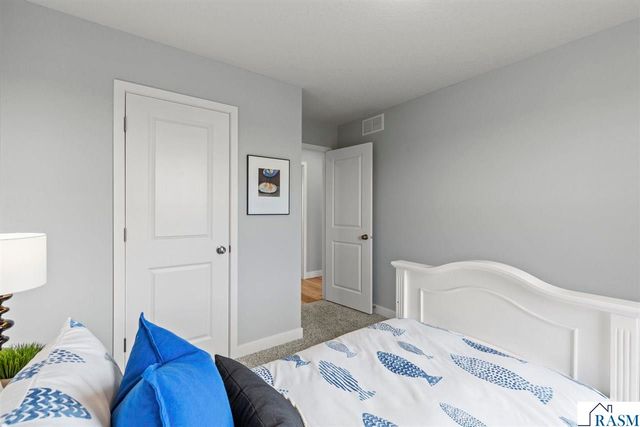3113 Bassett Drive, Mankato, MN 56001