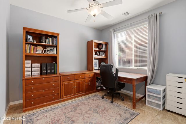 686 W Calle Ocarina, Sahuarita, AZ 85629