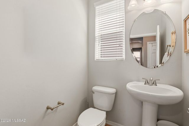 686 W Calle Ocarina, Sahuarita, AZ 85629