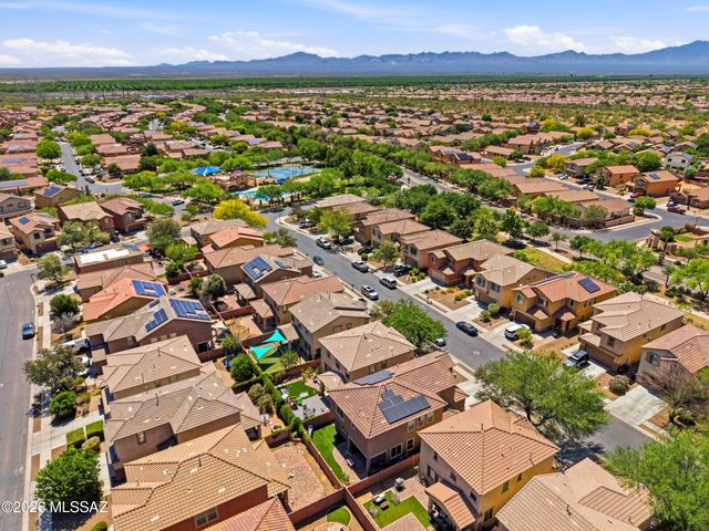 686 W Calle Ocarina, Sahuarita, AZ 85629