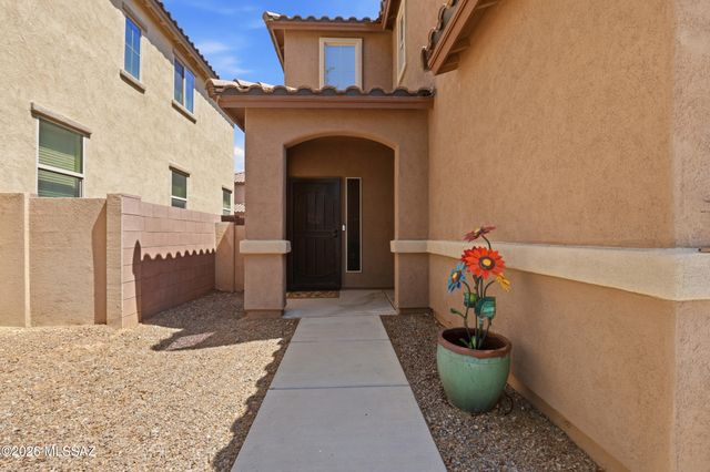 686 W Calle Ocarina, Sahuarita, AZ 85629