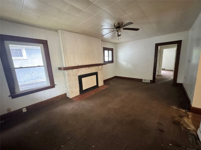 3301 7th Street, Des Moines, IA 50313