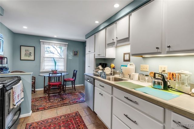 666 West Ferry Street N, Buffalo, NY 14222