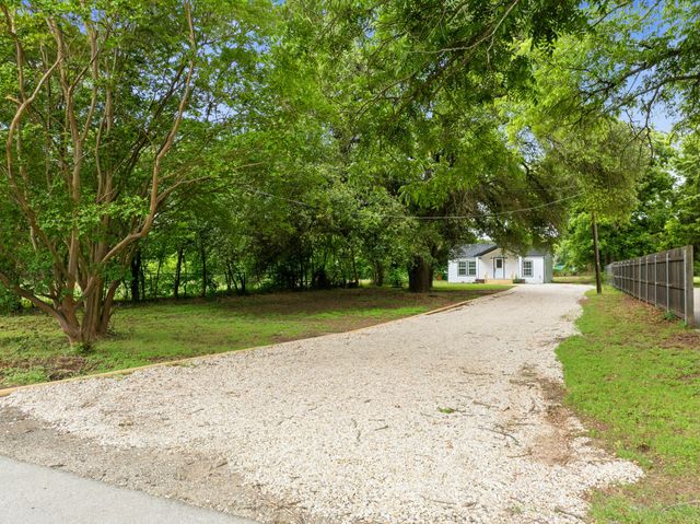 3313 S 3rd Street, Waco, TX 76706