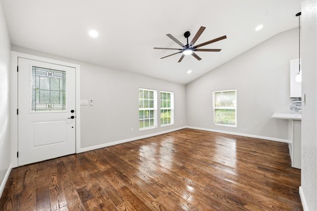 3313 S 3rd Street, Waco, TX 76706