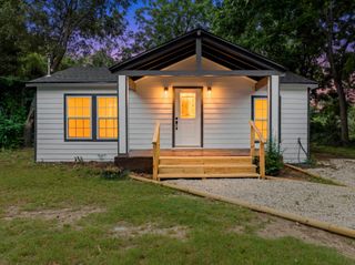 3313 S 3rd Street, Waco, TX 76706