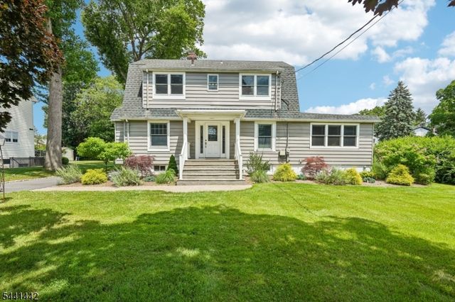 377 Hollywood Ave, Fairfield Twp., NJ 07004