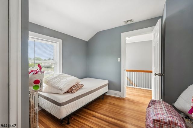377 Hollywood Ave, Fairfield Twp., NJ 07004