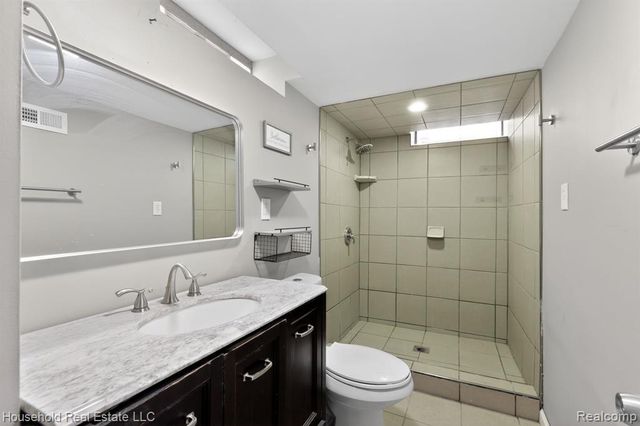 17101 Anna Street, Southfield, MI 48075